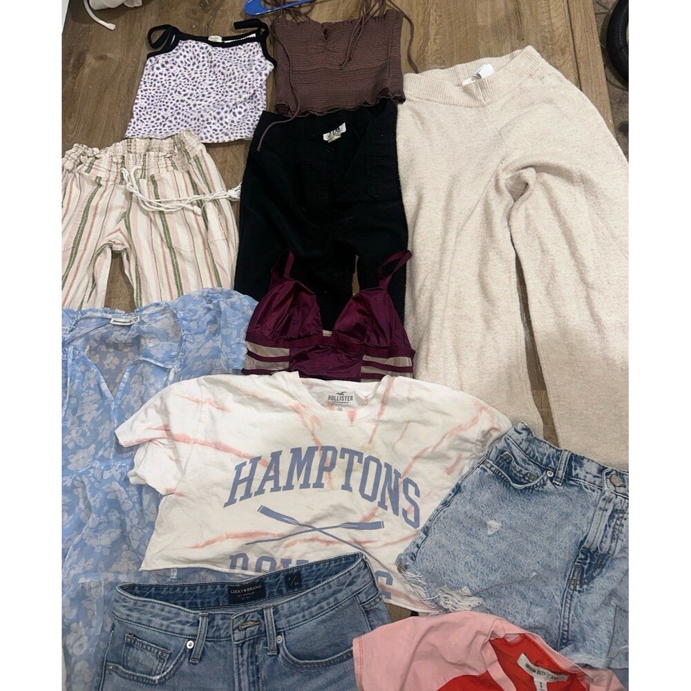HUGE SALE BUNDLE - Picture 6 of 8